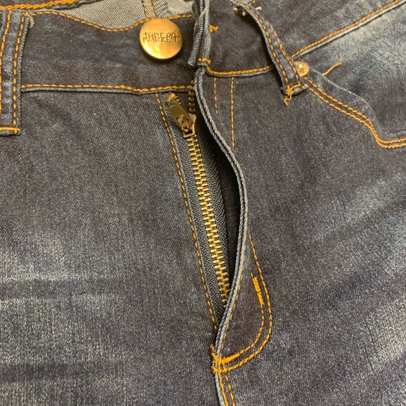 Jeans - Picture 3 of 3